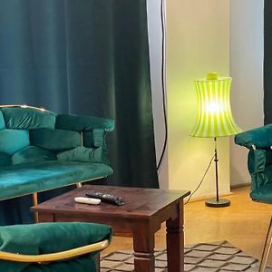 Appartement à 2 Chambres à Coucher