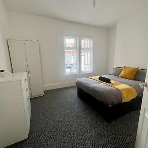 Spacious 3 Bed - Efc Stays