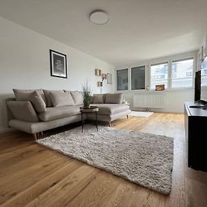 Appartement à 2 Chambres à Coucher