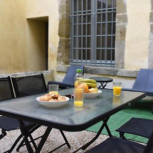 Superbe Appartement Avec Cour Dans La Bastide