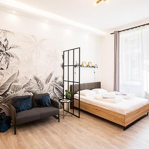 Gaia Studio House