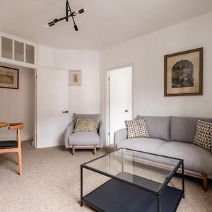 Appartement à 3 Chambres à Coucher