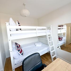 Appartement à 2 Chambres à Coucher