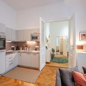 Cosy City Center Apartment