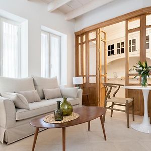 One-Bedroom Ground Floor Apartment