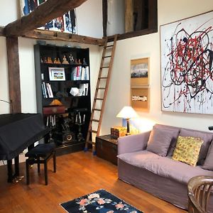 Appartement à 2 Chambres à Coucher