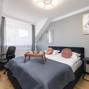 Appartement à 2 Chambres à Coucher