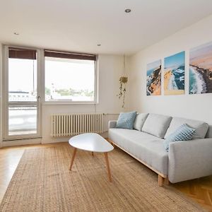 Appartement à 2 Chambres à Coucher