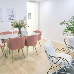 Appartement à 3 Chambres à Coucher