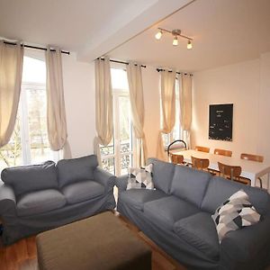 Appartement à 3 Chambres à Coucher