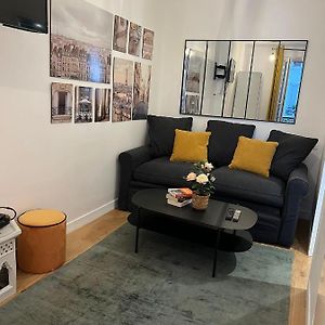 Tour Eiffel Apartment