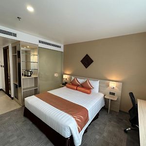 Chambre Standarde Lit Queen-Size