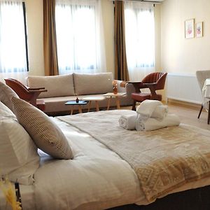 Golden Door Hotel