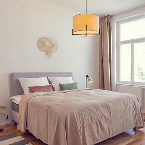 Appartement à 3 Chambres à Coucher