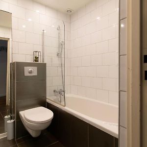 Appartement à 3 Chambres à Coucher