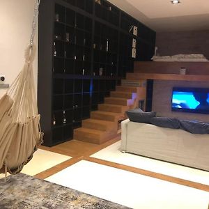 Appartement à 2 Chambres à Coucher