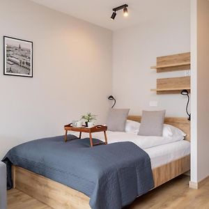 Beautiful Apartment Klimeckiego With Balcony By Noclegi Renters