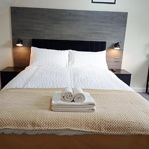 Osney Cypress Studio - Self Contained Studio Flat