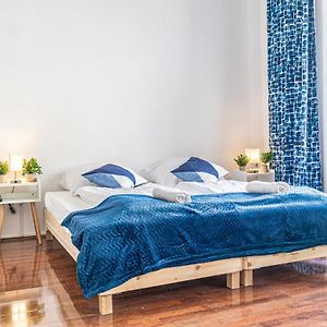 Appartement à 3 Chambres à Coucher