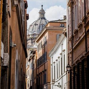 Peaceful Apartment In Piazza Venezia'S Alleys