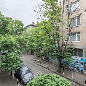 Calm, Luxury Apartment, Premium Location At Ndk!