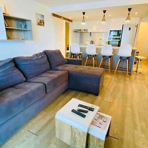 Appartement à 3 Chambres à Coucher