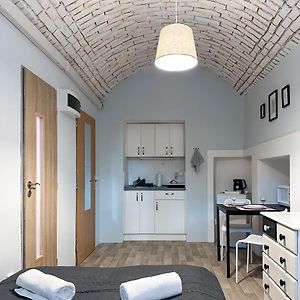 Chambre Budgétée Lit King-Size