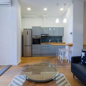 Florit Flats - The Vella Apartment