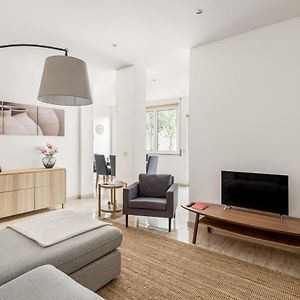 Appartement à 3 Chambres à Coucher