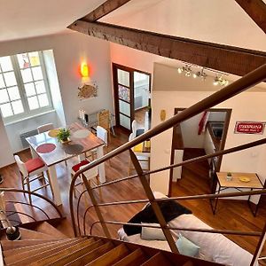 Appartement à 2 Chambres à Coucher
