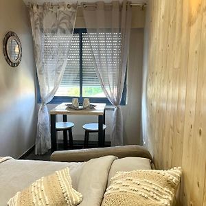 Appart Hotel Cozy Proche Centre, Parking