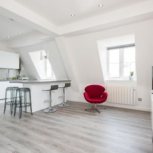 Appartement à 3 Chambres à Coucher