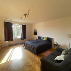 Appartement à 3 Chambres à Coucher