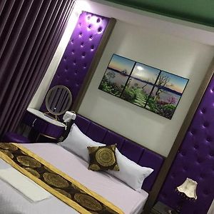 Chambre Standarde Lit Queen-Size