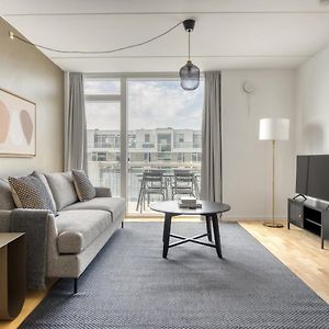 Amazing Two Bedroom Apartment In Urban Area
