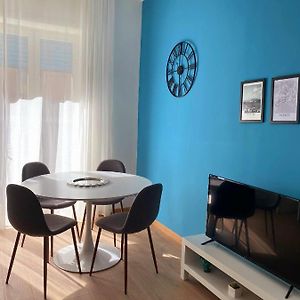 Appartement à 3 Chambres à Coucher