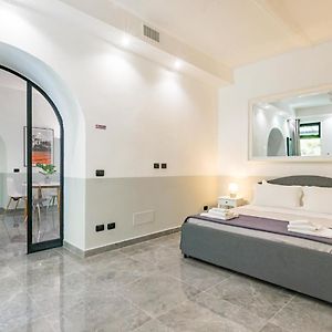Laurina Deluxe Apartment
