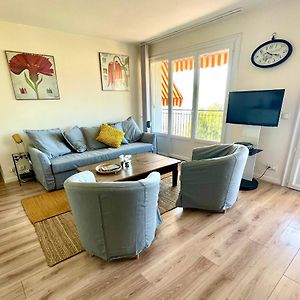 Appartement à 2 Chambres à Coucher
