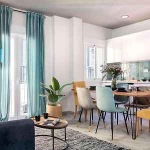 Appartement à 3 Chambres à Coucher