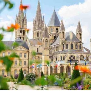 Maison De Ville Avec Parking - Caen Centre