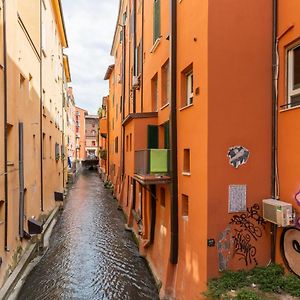 Casa Sul Canale Di Via Piella By Wonderful Italy