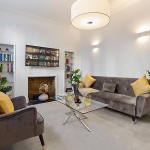 Harrods 2 Bed Lux Flat W/Patio