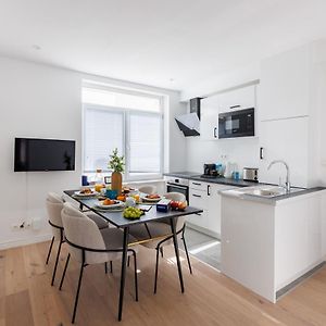 Appartement à 2 Chambres à Coucher
