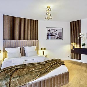 Beautiful 2Bdr Near The Eiffel Tower