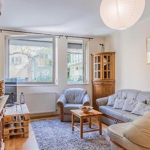 Cosy Pet-Friendly Flat W Balcony @ Orczy Garden
