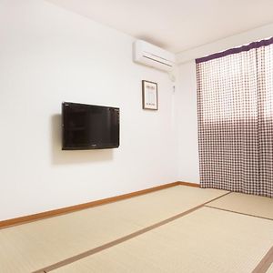 Studio Lit King-Size