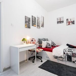 Appartement à 2 Chambres à Coucher