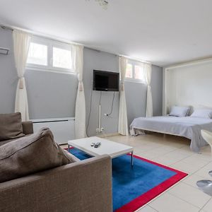 Appartement à 2 Chambres à Coucher