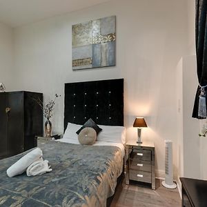 Studio de Luxe
