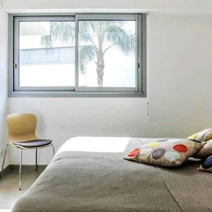 Le White Pearl : Apt 4 Prs, Parking, Clim